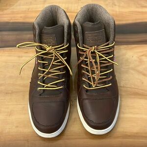 Men’s Levi’s shoes